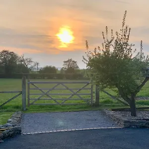 Apartment Sunset View One Bedroom Luxury In An Idyllic Setting, Ingleton (North Yorkshire)